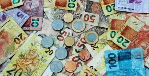 Economistas destacam efeito de juros para expectativa da inflação abaixo de 5% em 2023